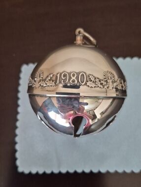 Wallace Silversmiths Silver 1980 Holiday Bell Ornament
